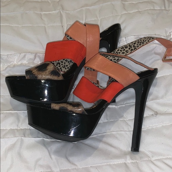Jessica Simpson Heels - Picture 2 of 3